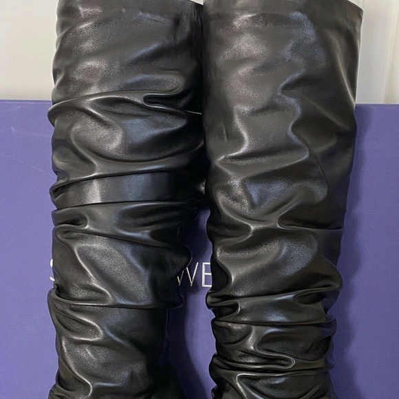 Stuart Weitzman Smashing Black Leather Knee Boots - Picture 4 of 12